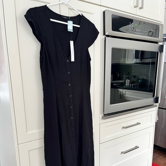 Aritzia Talula Dress - Picture 2 of 4